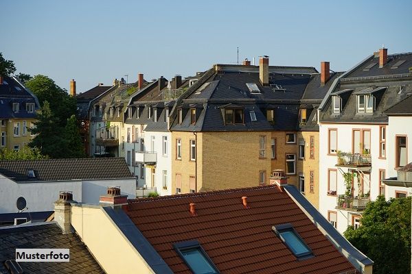 Mehrfamilienhaus mit 4 möglichen Wohnungen - provisionsfrei